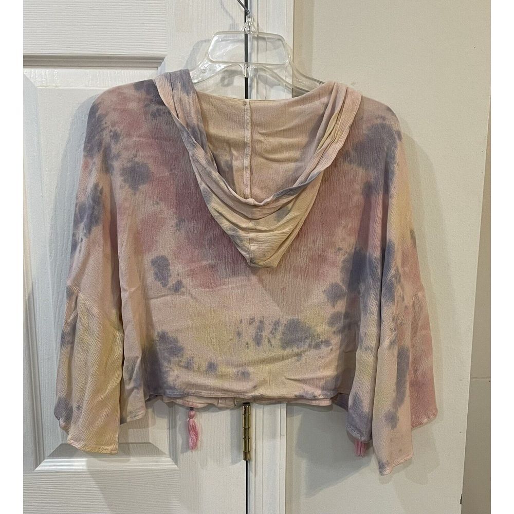 Blue B Women's 1/4 Sleeve Cropped Shirt With‎ Hood Size S - Picture 2 of 4
